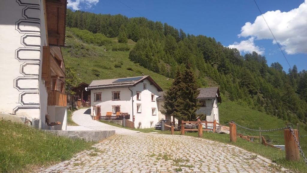 Berghaus Am Sonnenhang Valpaschun Valchava Extérieur photo
